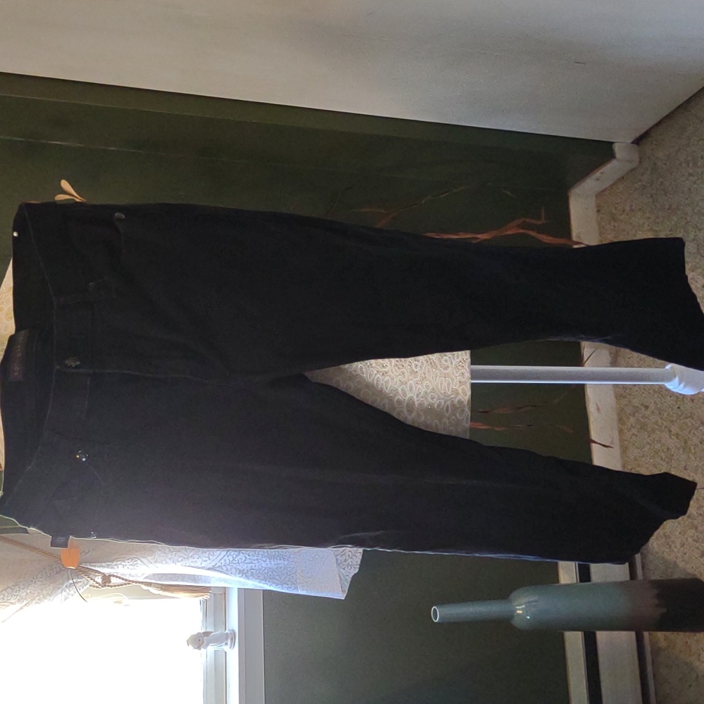 Rock & Republic black jeans.